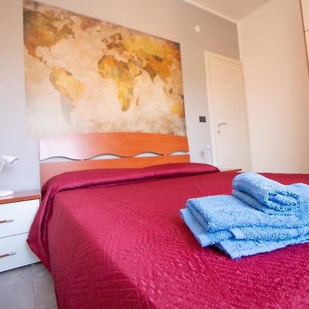 Casa Vacanze Casetta Grande Porto Torres Bagian luar foto