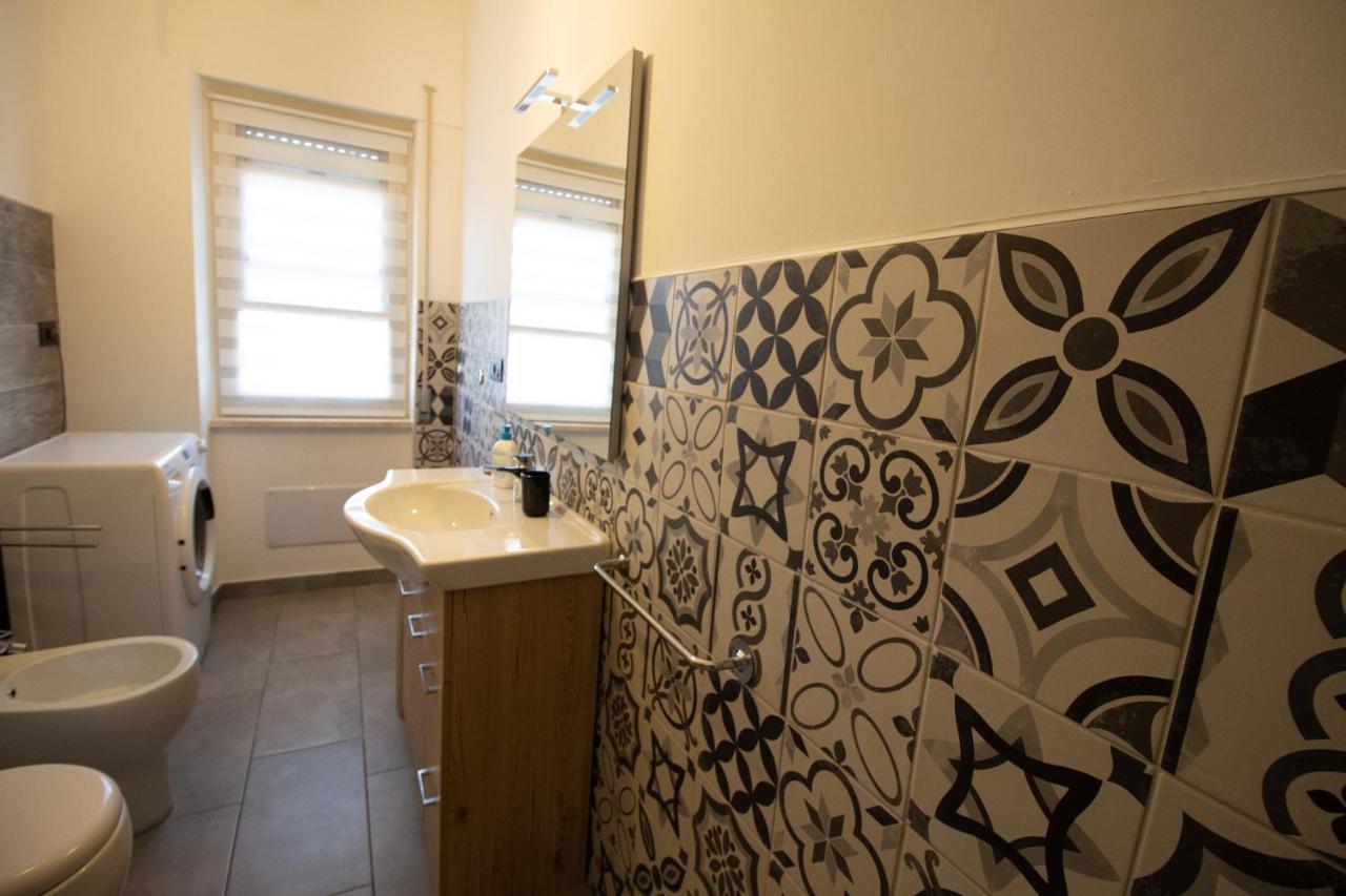 Casa Vacanze Casetta Grande Porto Torres Bagian luar foto