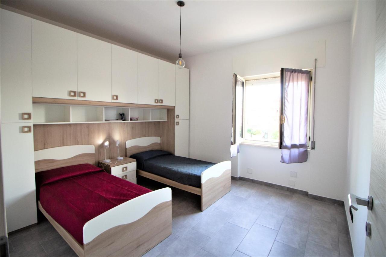 Casa Vacanze Casetta Grande Porto Torres Bagian luar foto